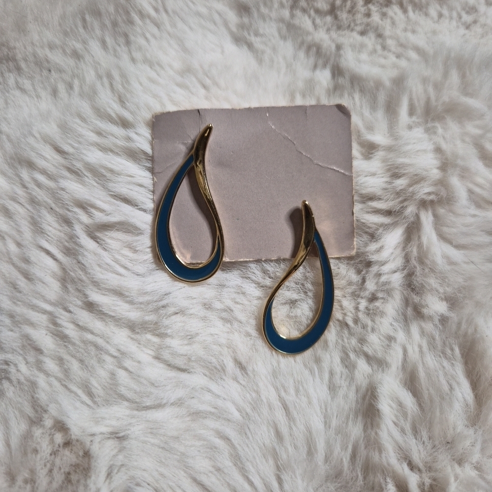 Vintage Earrings Deadstock Gold Tone Blue Teardrop Sleek Chic ✨️💫